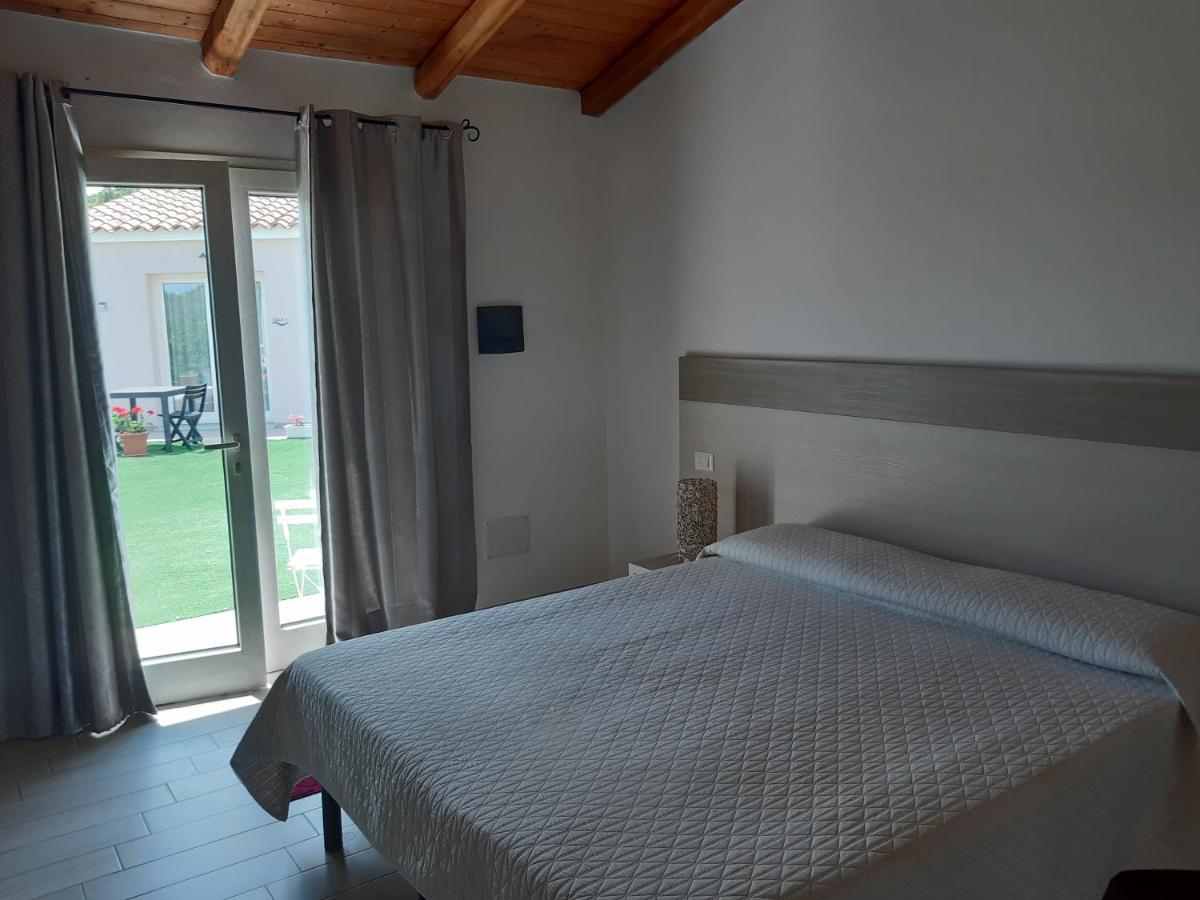 Bed and Breakfast Sole&Sale San Teodoro  Exterior foto
