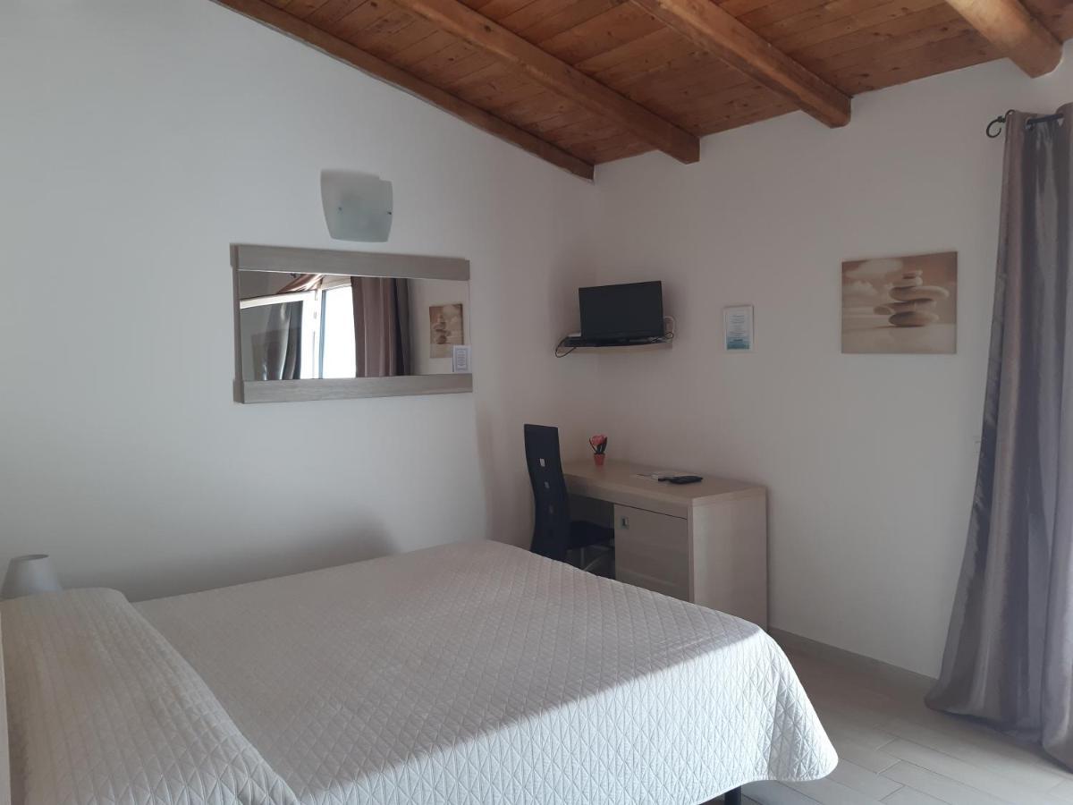 Bed and Breakfast Sole&Sale San Teodoro  Exterior foto